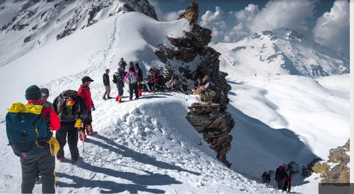 Rupin Pass Trek Package